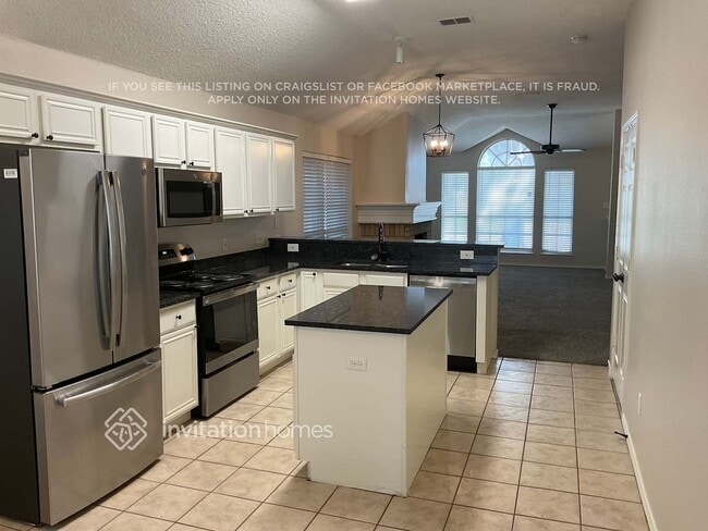 Building Photo - 3717 Tulip Tree Dr