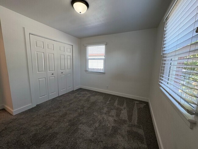 Foto del edificio - 2316 W Kootenai St