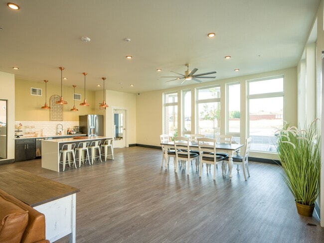 Foto del edificio - Karl's Farm 62+ Senior Apartments