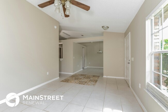 Building Photo - 2041 Claremont Dr