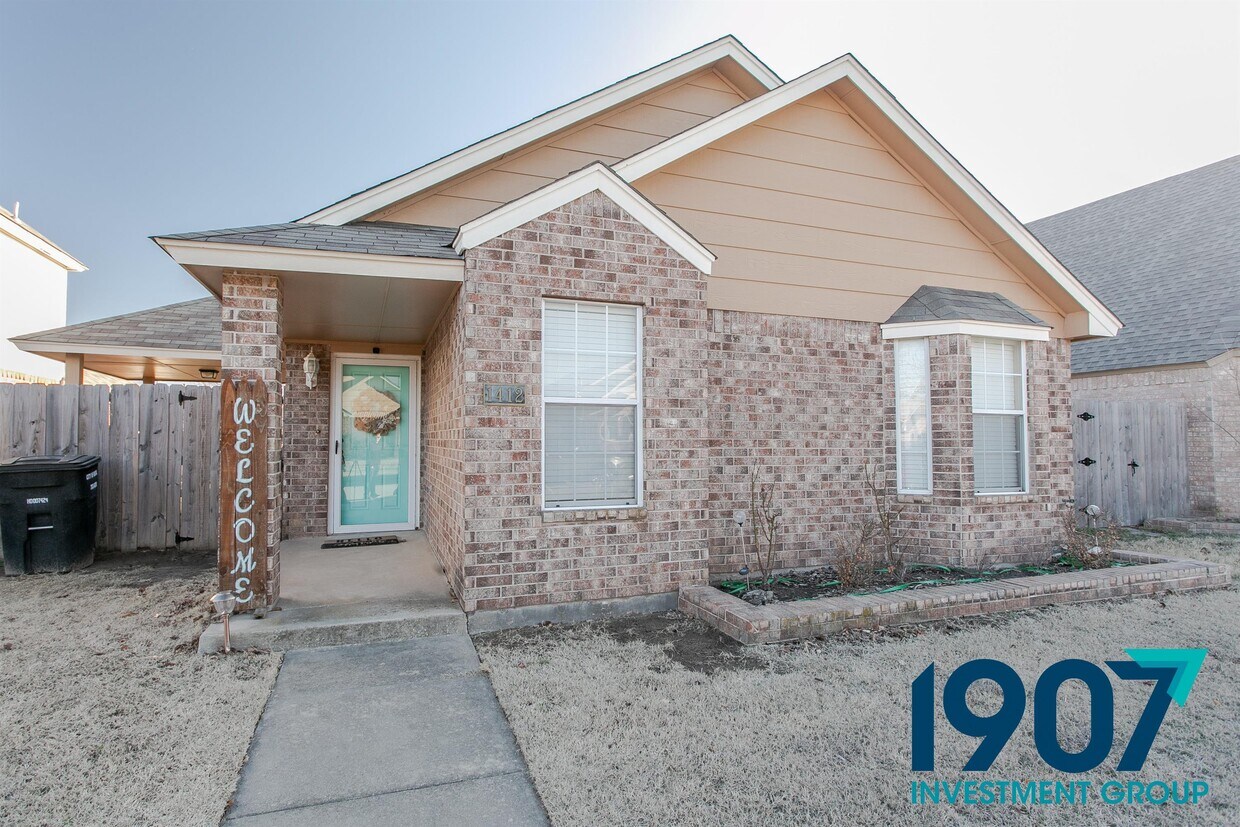 1412 SW 23rd St, Moore, OK 73170 House for Rent in Moore, OK