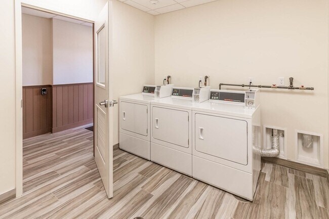 Foto del edificio - 163 Nantasket Ave