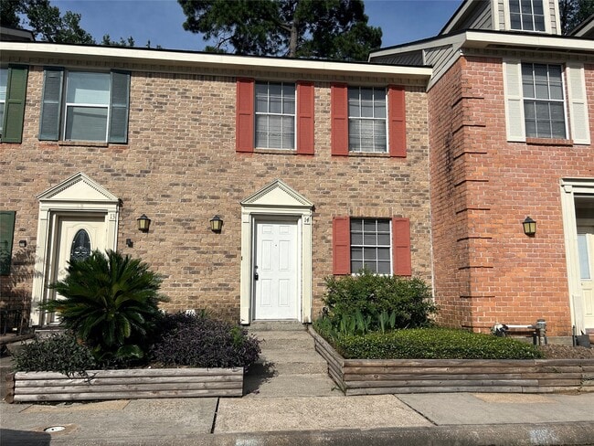 Building Photo - 2030 Plantation Dr