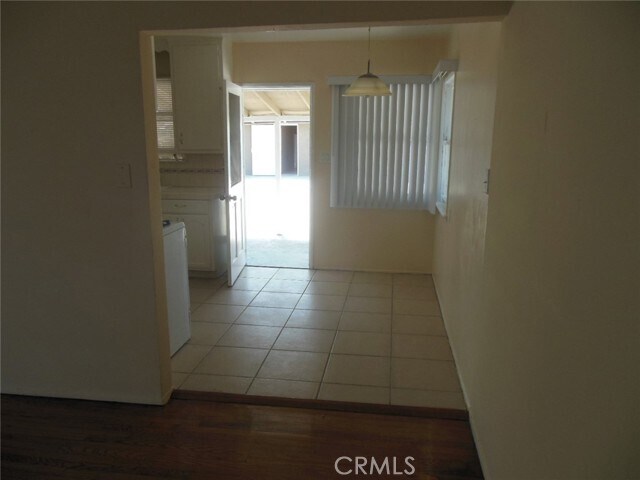 Foto del edificio - 15627 Clark Ave