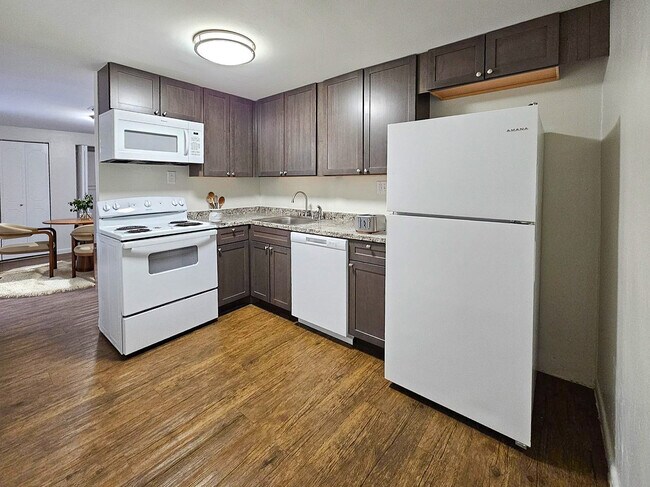 Cocina - South View Apartments and Townhomes