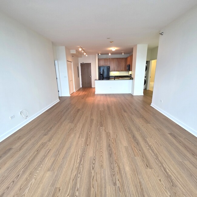 Building Photo - 1841 S Calumet Ave