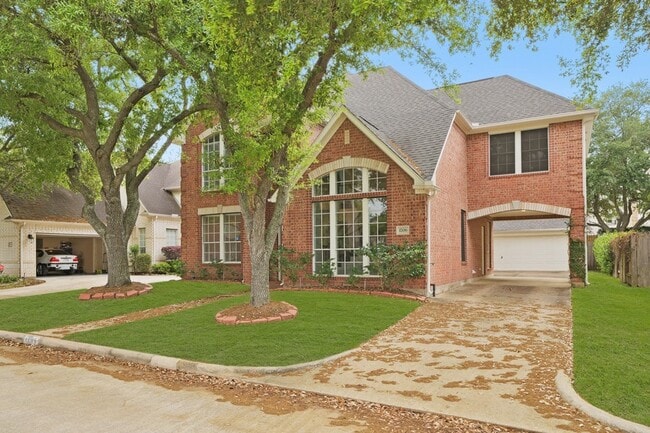 Building Photo - 1706 Lakeside Enclave Dr