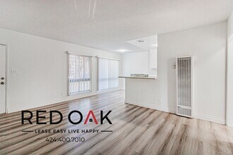 Building Photo - 1214 S Atlantic Dr