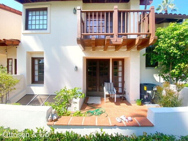 Foto del edificio - 3 br, 3 bath House - 452 E Bougainvillea Ln