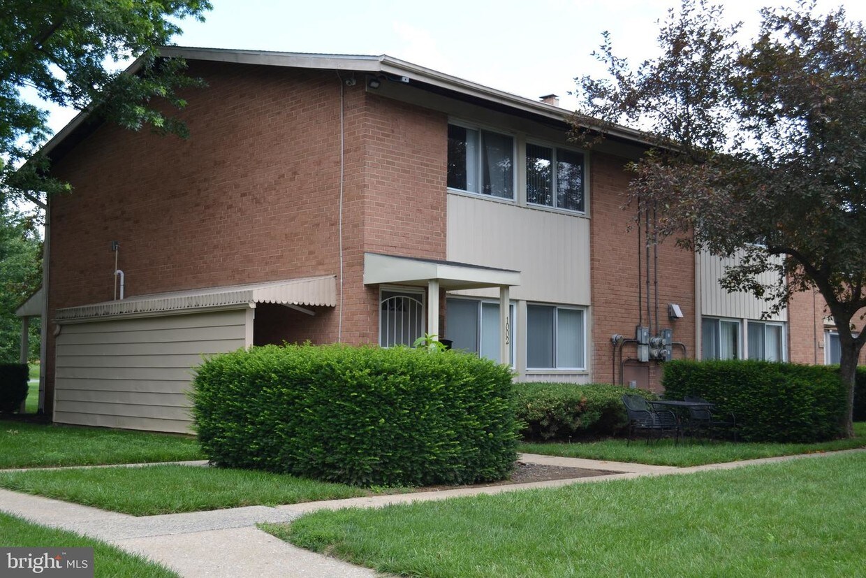 Primary Photo - 918 Taney Ave