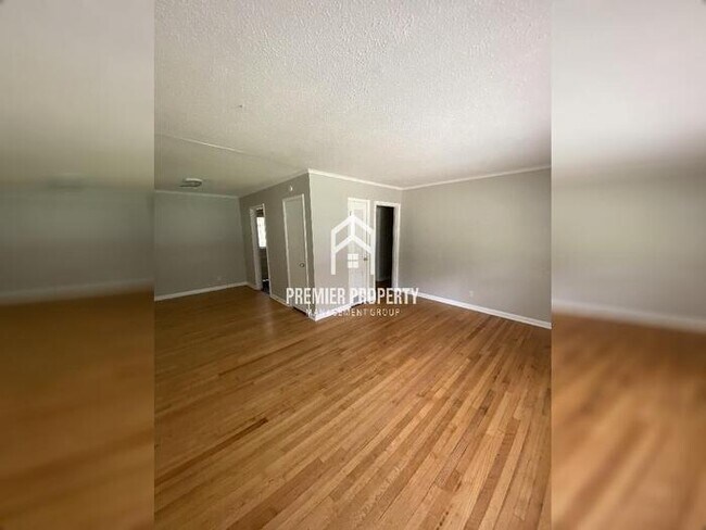 Foto del edificio - 5324 Lochinvar Rd