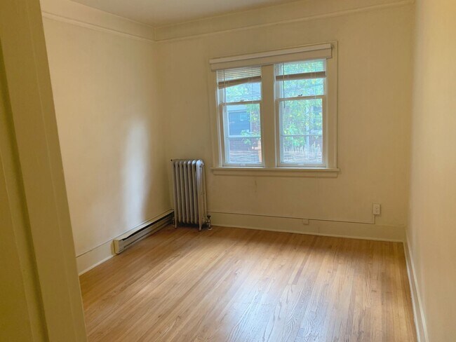 Foto del edificio - SEA 833-835 34th Ave/ 3329-3331 E Marion St