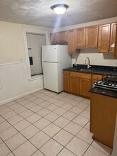 Building Photo - 23 Echo Grove Ave