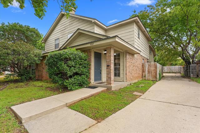 Foto del edificio - 4007 Ridgebrook Dr