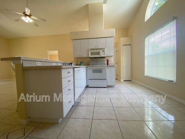 Foto del edificio - 630 Linda Ct