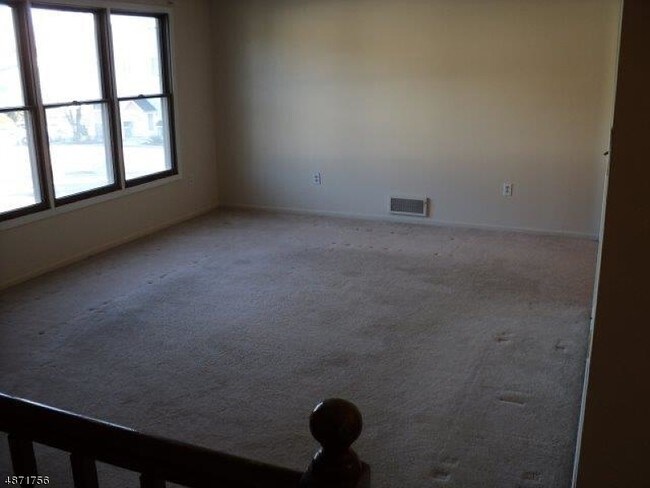 Foto del edificio - 118 Heritage Ln