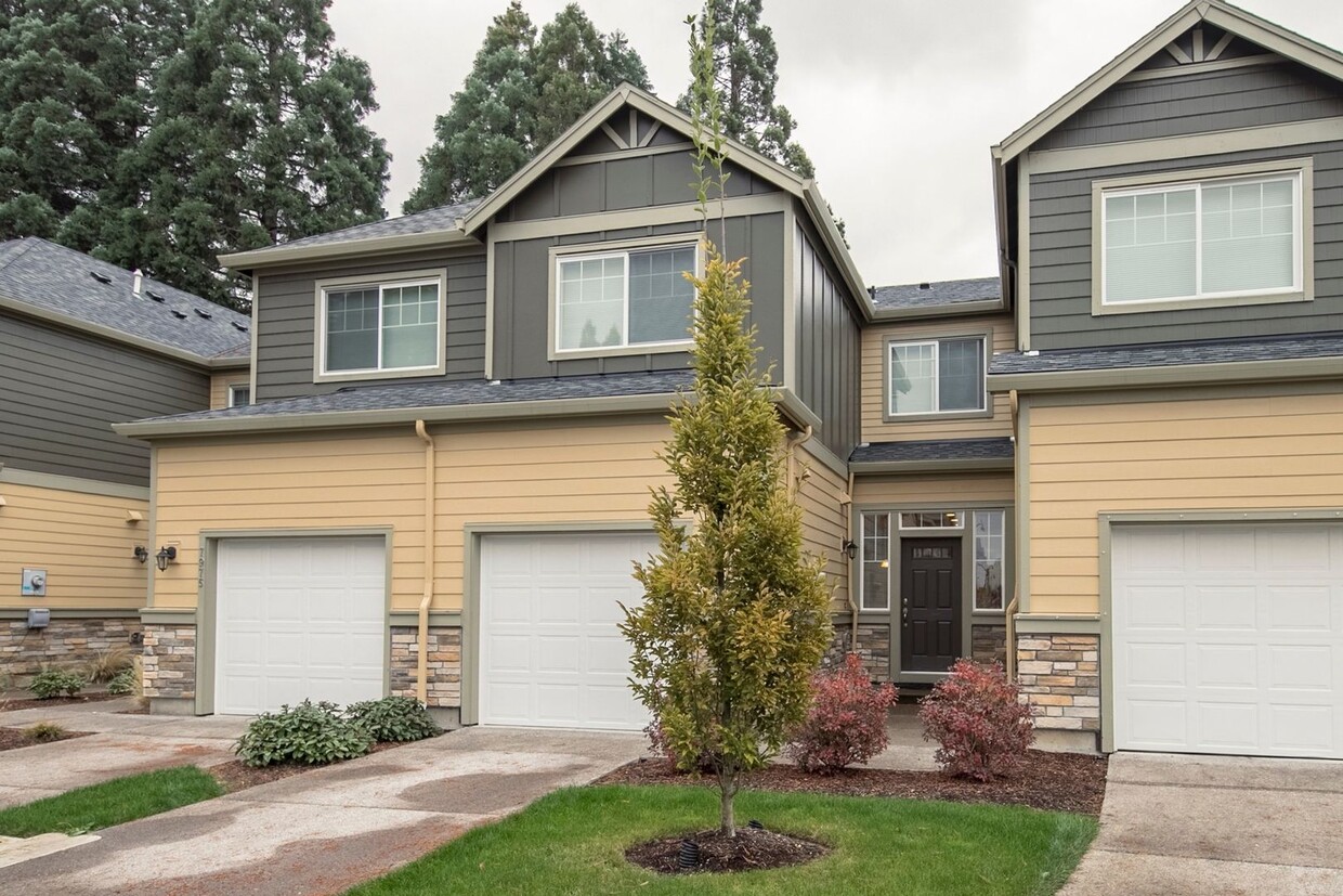 Primary Photo - Sequoia Village Townhome-3 Bd/2.5 Ba-Blt.2016