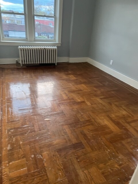 Foto principal - 1297 E 37th St