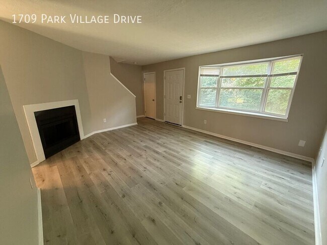 Foto del edificio - 1709 Park Village Dr