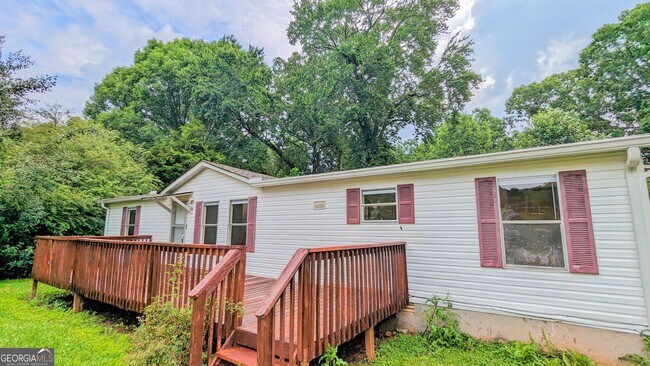 Building Photo - 99 Center Grove Dr
