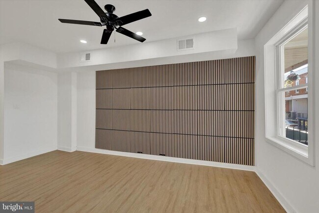 Foto del edificio - 2117 S Alden St