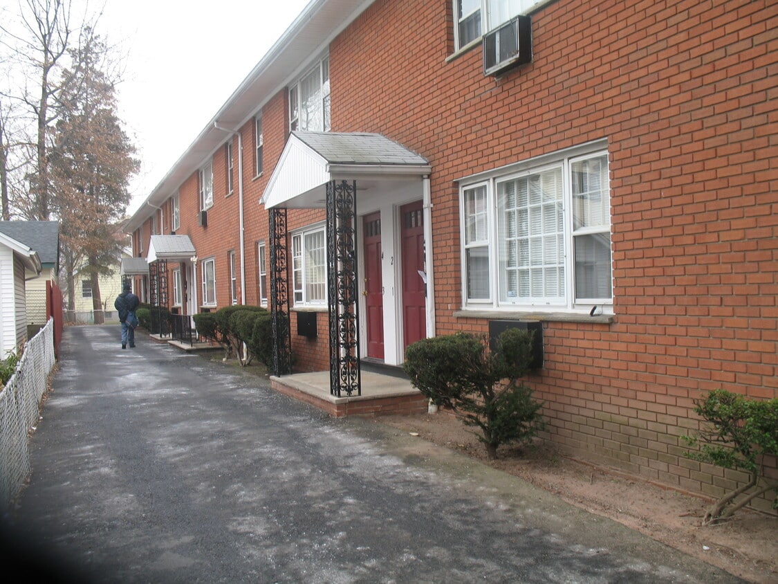 Building Photo - 61 Prospect Ave