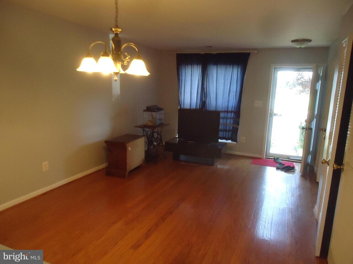 13103 Quail Creek Ln, Fairfax, VA 22033 Townhome Rentals in Fairfax