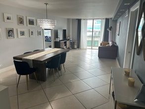 Building Photo - 6039 Collins Ave