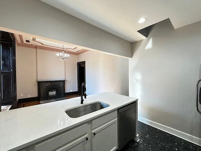 Foto del edificio - 238 S Ashland Ave