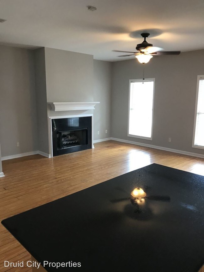 Building Photo - 5 Brook Meadows Cir