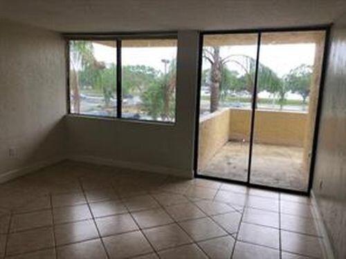 Foto del edificio - 10400 SW 108th Ave
