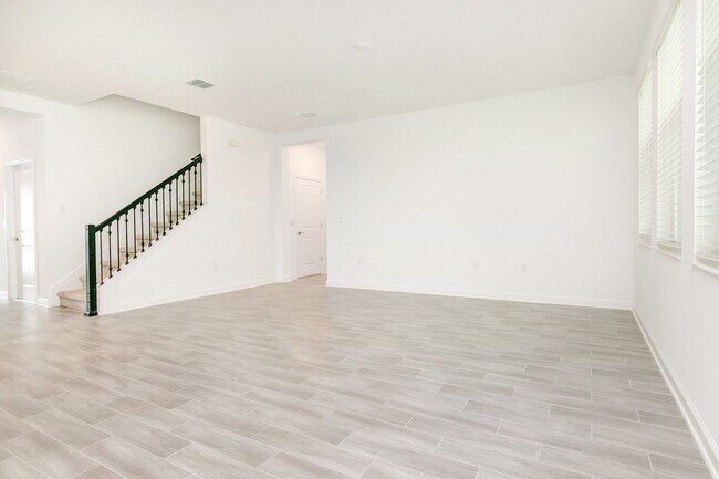 Foto del edificio - Beautiful 5Bed/3.5Bath Home FOR RENT in th...