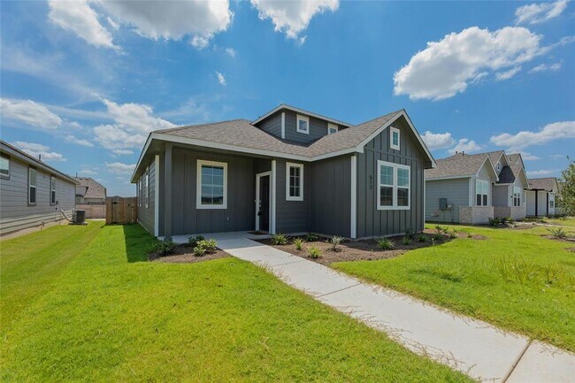 Foto del edificio - 512 Clearlake Dr
