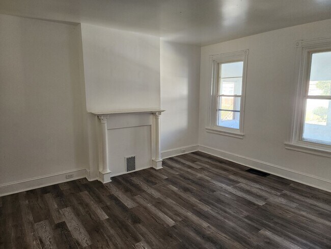Photo - 2408 West St Townhome