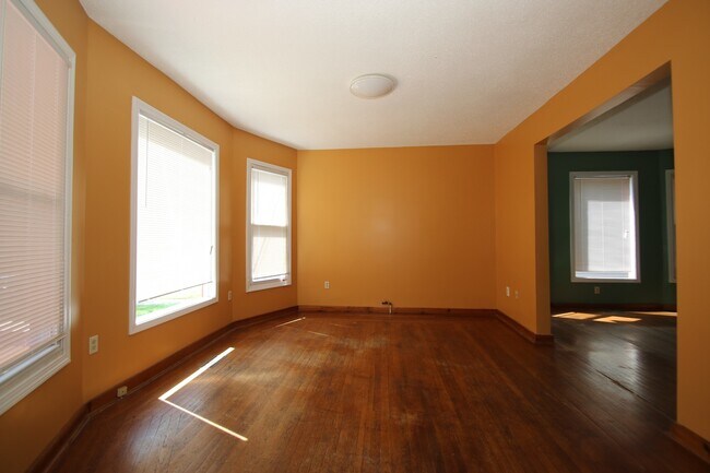 Foto del edificio - 324 Winthrop Ave