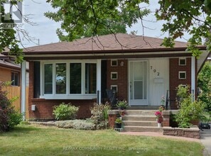 Building Photo - 792 Tatra Dr