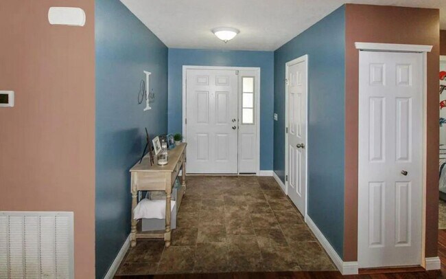 Foto del edificio - AVALON BLUFF...3 Bedroom 2 Bath