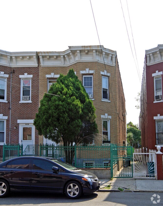 Foto del edificio - 33-37 102nd St