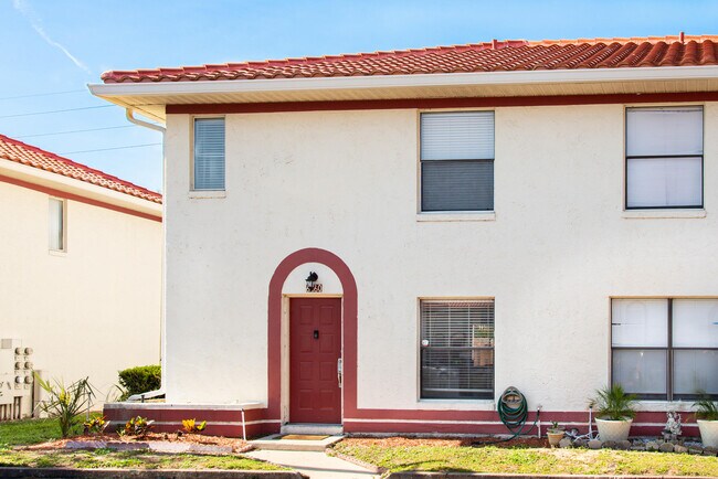 Building Photo - 6260 S Bend Square