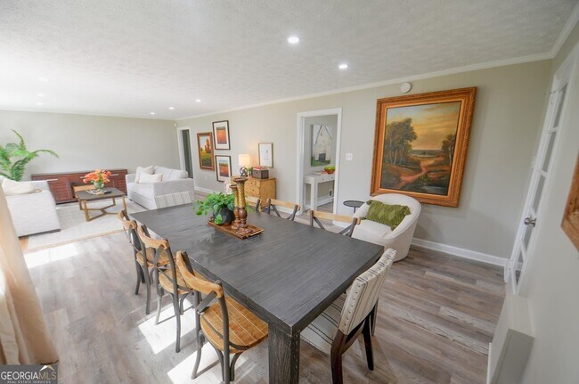 Foto del edificio - 370 Georgia Ave