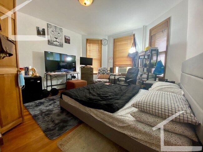 Foto del edificio - Best Deal on a Cat Friendly Apt.  Last Mon...