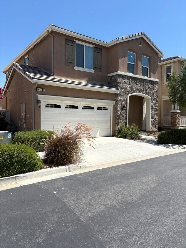 Beautiful 3-Bedroom, 2.5 bath in the Glen... - Beautiful 3-Bedroom, 2.5 bath in the  Glen...