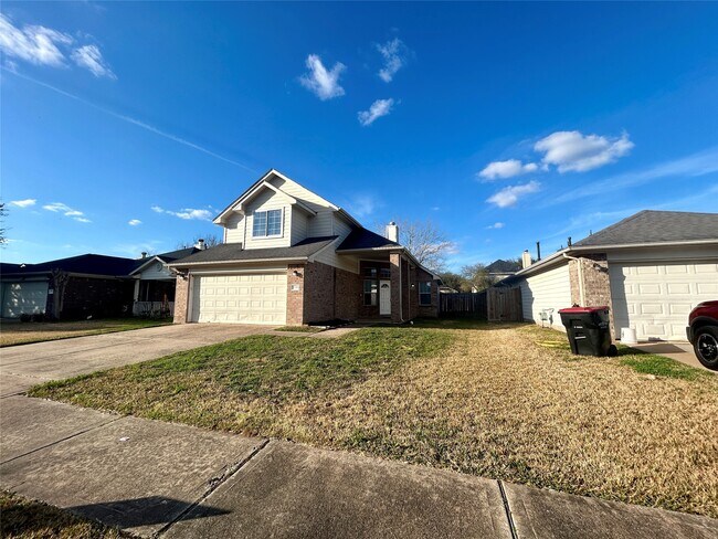Building Photo - 19718 River Pointe Ln