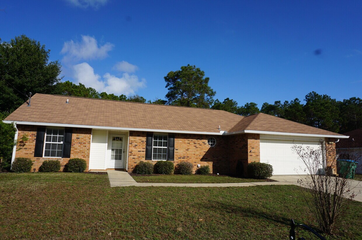 1253 Jefferyscot Dr, Crestview, FL 32536 House Rental in Crestview
