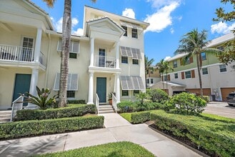 Building Photo - 1522 Limetree Bay Ave