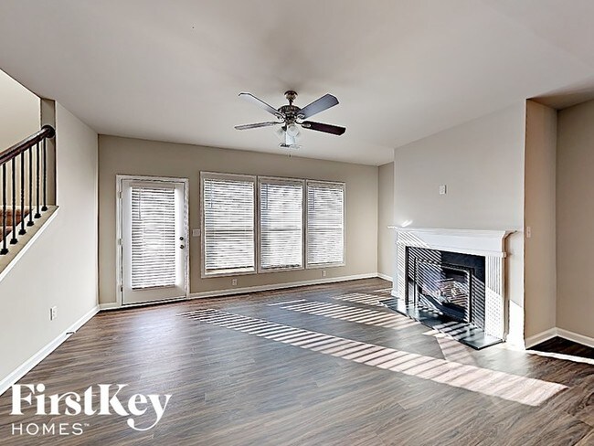 Foto del edificio - 3709 Upland Drive