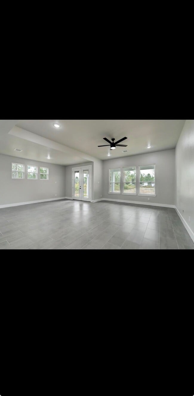 Building Photo - 884 Rd 5203