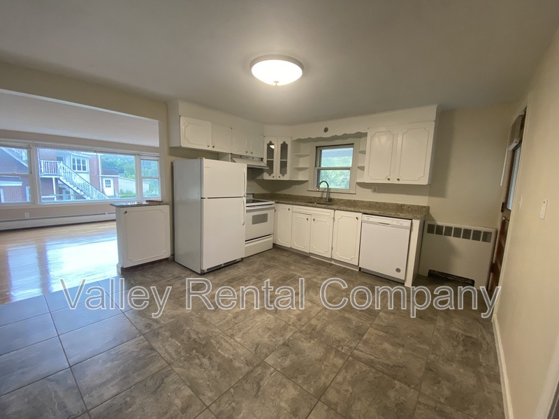 Foto principal - 70 Lyman St