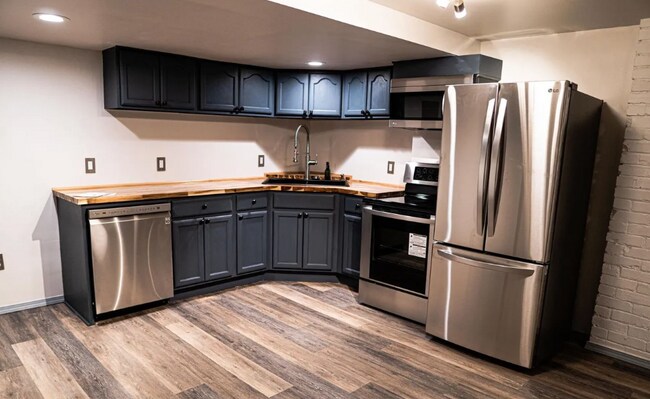 Foto del edificio - 2015 Oregon Ave