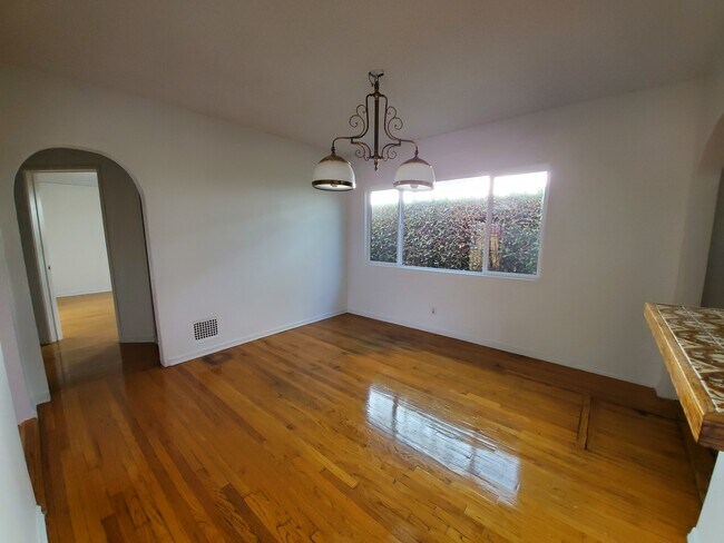 Foto del edificio - 2937 Virginia Ave